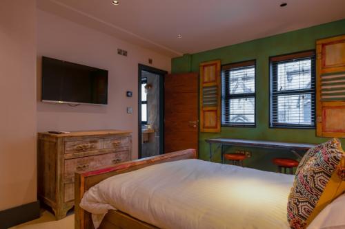 The-Charter-House-Full-res-5835